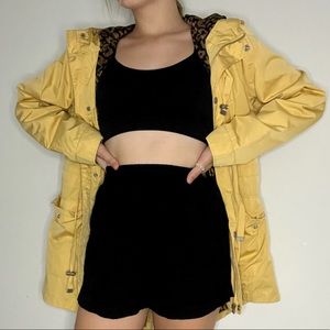 yellow jacket raincoat size M